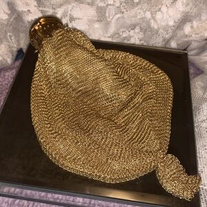 1890’sGold Mesh Bag!Beautiful&Unique!Good Antique Condition!Classy&fun!